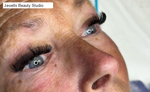 Jewells Beauty Studio