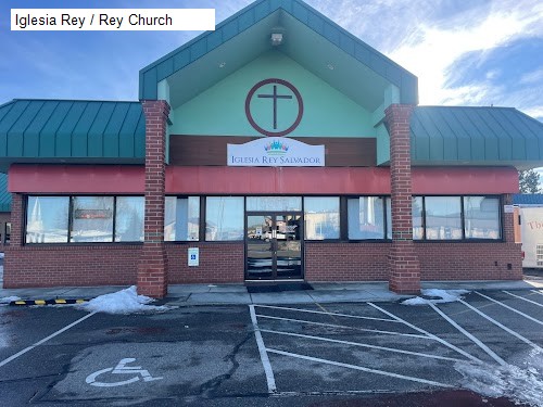 Iglesia Rey / Rey Church