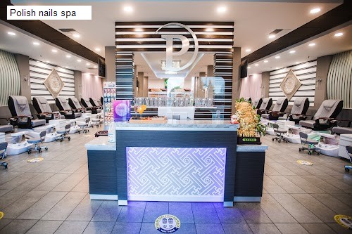 Polish nails spa