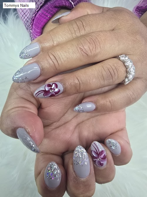 Tommys Nails